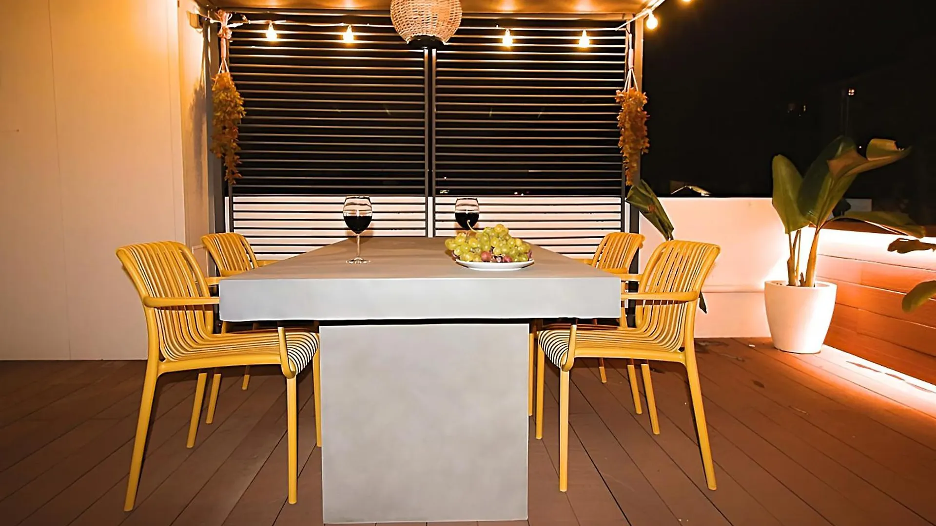 Apartament Our Penthouse With Jacuzzi Close To Paseo De Gracia Barcelona Hiszpania