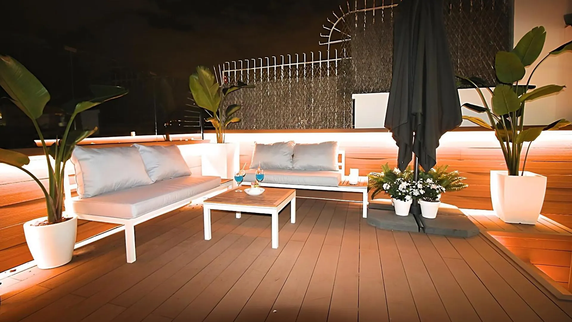 Our Penthouse With Jacuzzi Close To Paseo De Gracia Barcelona Apartament