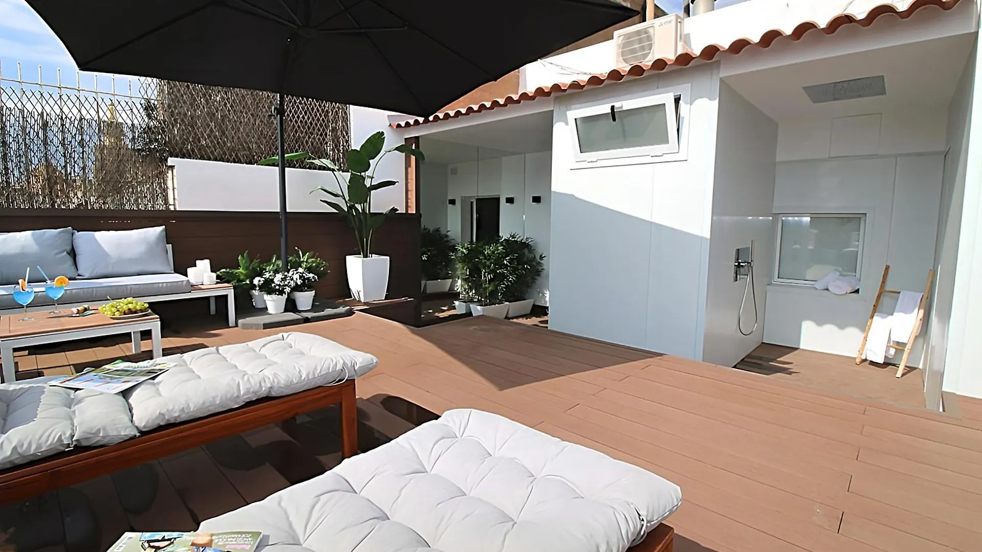 Our Penthouse With Jacuzzi Close To Paseo De Gracia Barcelona 0*,  Hiszpania
