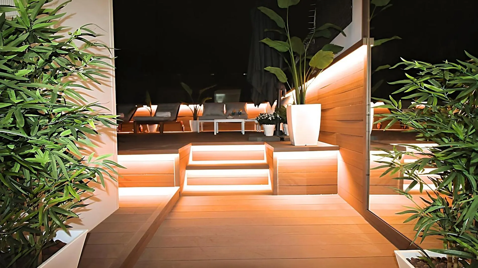 Our Penthouse With Jacuzzi Close To Paseo De Gracia Barcelona